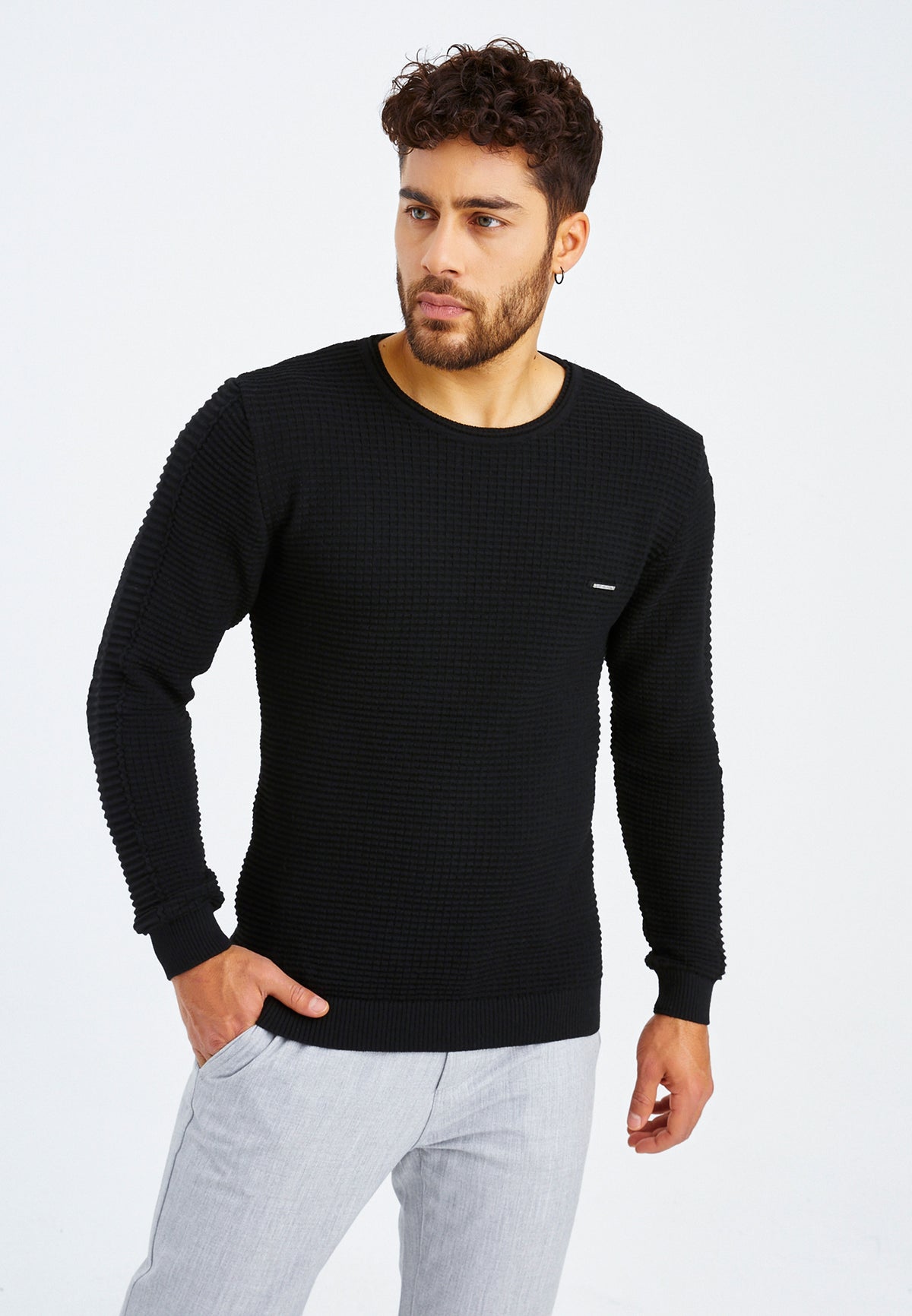 LN-1545 Schwarz L