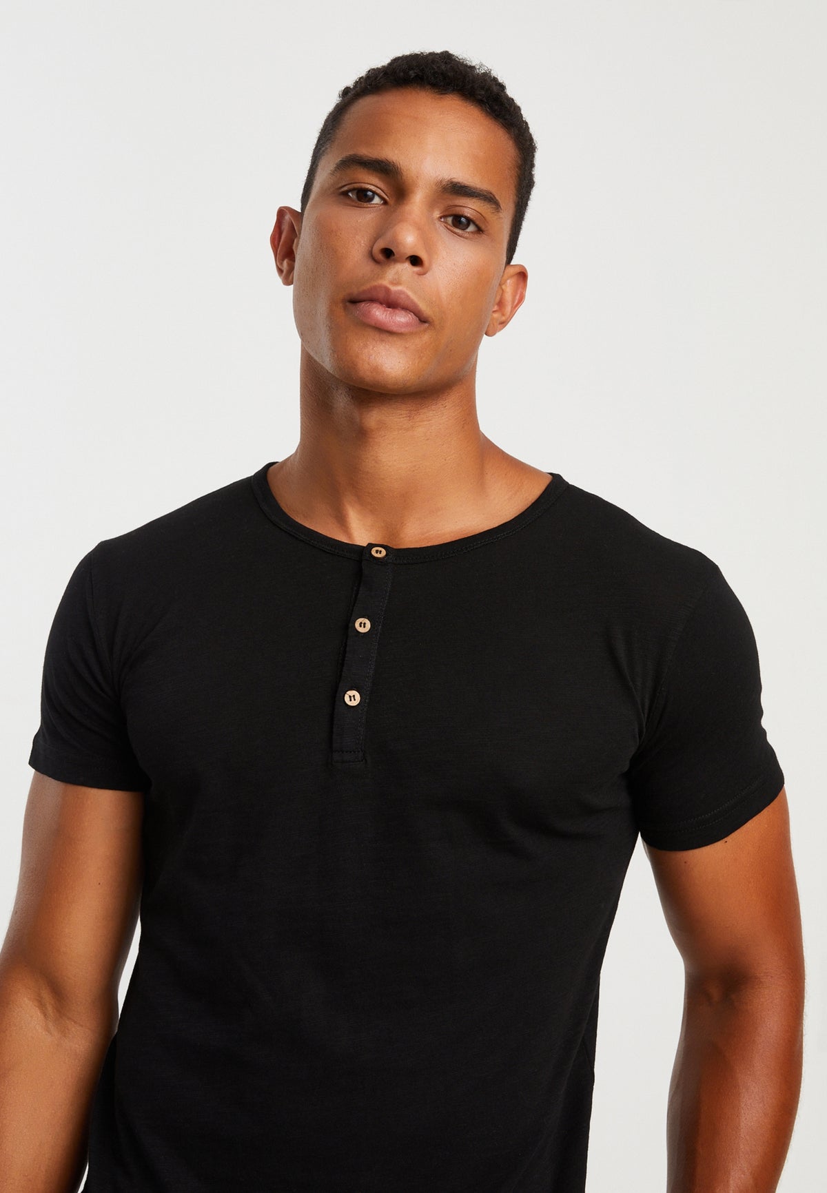 LN-8280 Schwarz L