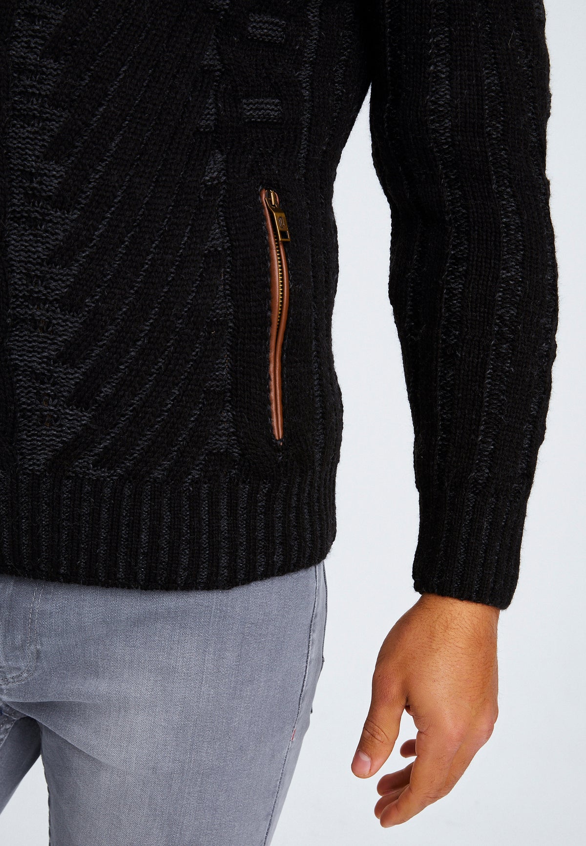 LN-5555 Schwarz L